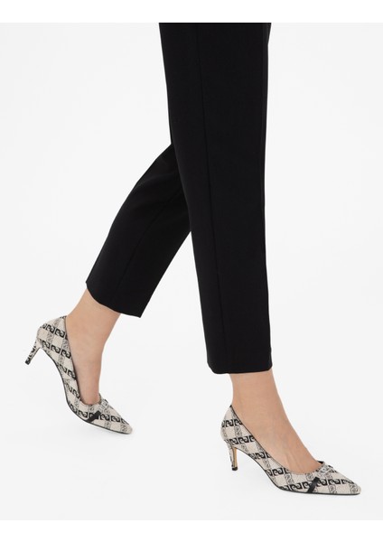 Kadın Siyah Desenli Topuklu Ayakkabı 50295561-VR046
