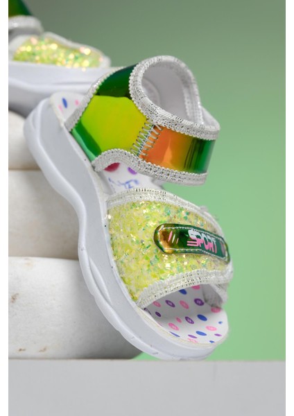 Yum Hologram Desenli Cırtlı Kız Bebek Sandalet fiyatları