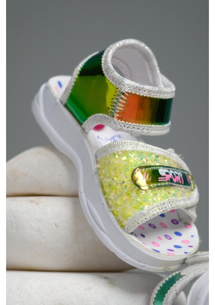 Yum Hologram Desenli Cırtlı Kız Bebek Sandalet fırsatları