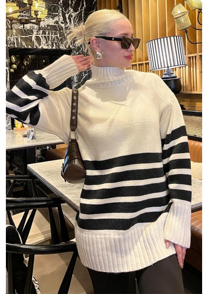 Krem Oversize Balıkçı Yaka Çizgili Kazak MG2168 fiyatları