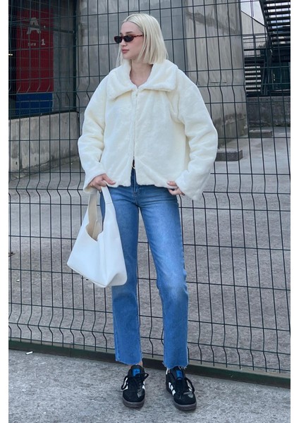 Ekru Yakalı Yumuşak Dokulu Astarlı Kadın Peluş Kürk MG2178 modelleri