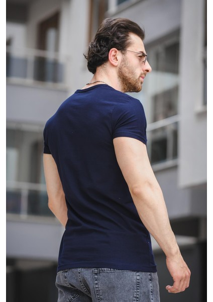 Army Nakışlı Slim Fit Dar Kesim Likralı Erkek Tshirt fırsatları