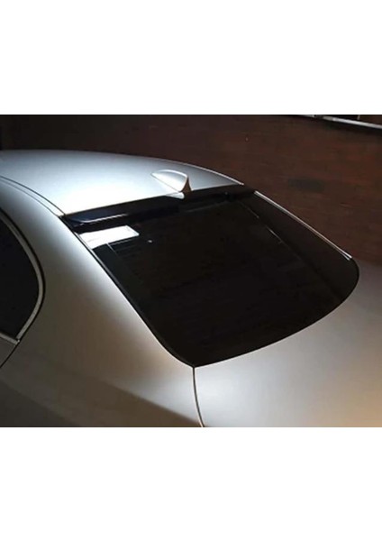 Bmw F36 M4 Cam Üstü Pianoblack Spoiler modelleri