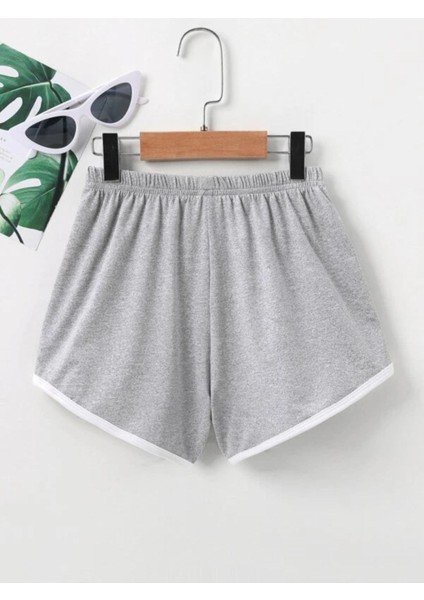 Kadın Siyah California Baskılı Biye Detayli Mini Şort fiyatları