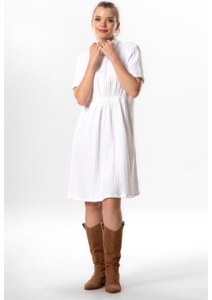 Kısa Kol Gizem Yarım Boğazlı Sonbahar ve Kışlık Lastikli Midi Boy Double Müslin Elbise Beyaz Byz