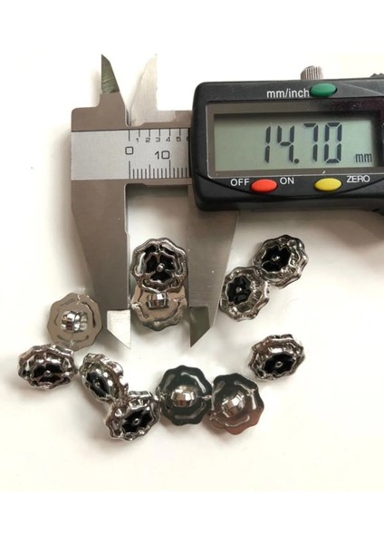 15 mm Nikel Siyah Ayaklı Metalize Düğme(15 Adet) modelleri