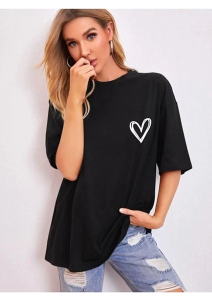 Kadın Kalp Baskılı Oversize T-Shirt