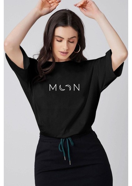 Kadın Siyah Moon Baskılı Oversize T-Shirt