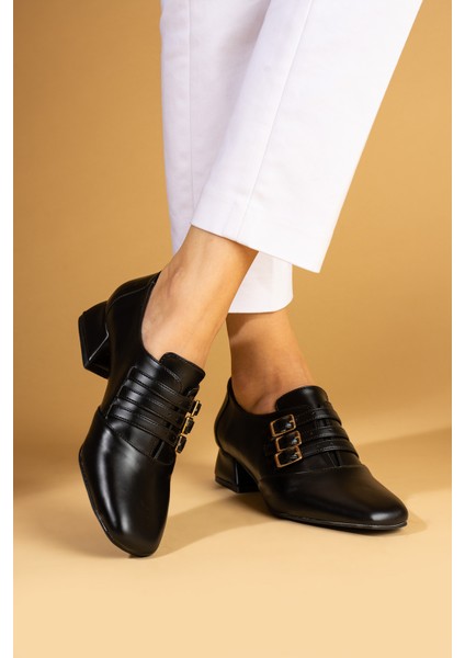 Küt Burunlu 3 Tokalı Topuklu Kadın Ayakkabı 53-400-24CILT modelleri