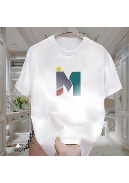 M Baskılı Beyaz Tshirt