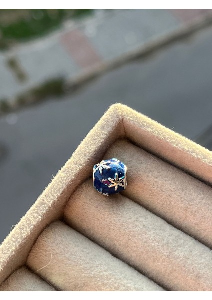 Mavi Mineli Kar Tanesi Charm / Gümüş Kaplama