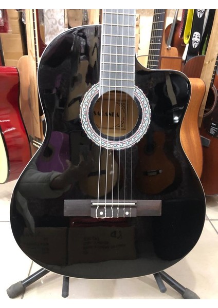 Kesik Kasa Siyah Klasik Gitar modelleri