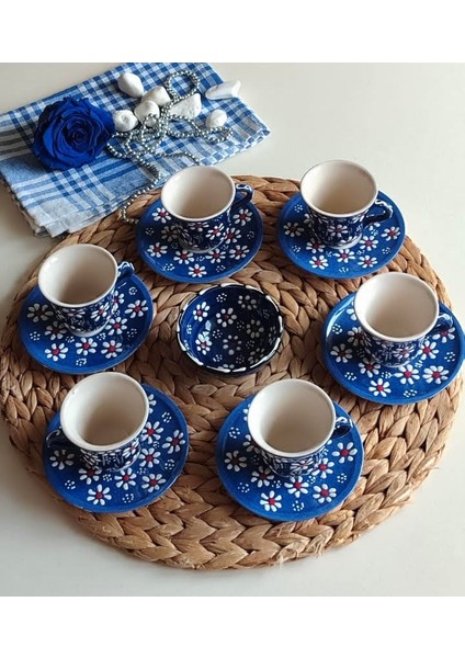 Anneler Günü Özel Papatya El Işlemesi Çiçek 6 Kişilik Kahve Fincan Seti ve Kase