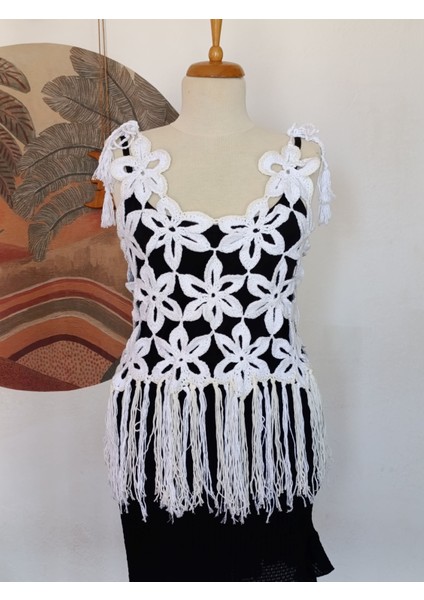 Hippybutik Beyaz Tığ Dokuma Dantel Püsküllü Askılı Tasarım Tunik/bluz fiyatları