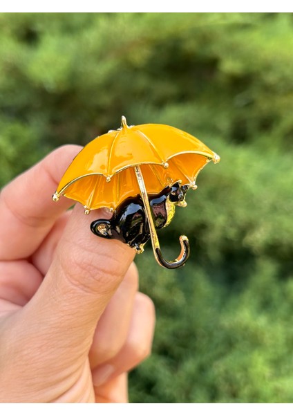 Bym 9012 Yaka Iğnesi Broş Sarı Şemsiye Kedi Kararmaz Kaplamalı Kadın Aksesuar fiyatları