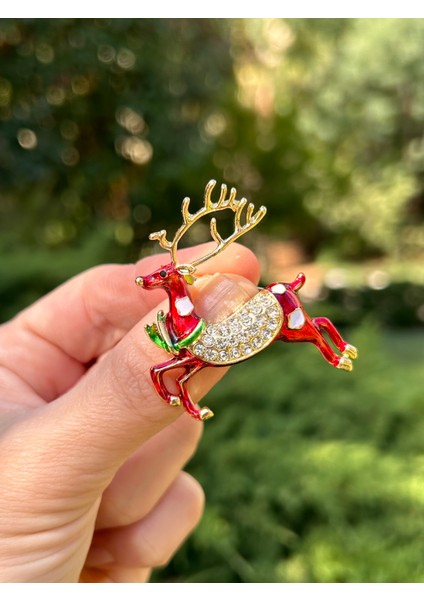 Bym 9005 Yaka Iğnesi Broş Yılbaşı Kırmızı Geyik Kararmaz Gold Kaplamalı Kadın Aksesuar fiyatları