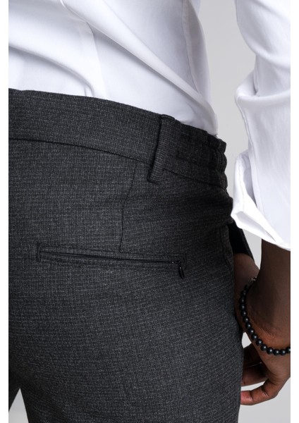Slimfit Bitik Kareli Beli Lastikli ve Iplikli Kışlık Kumaş Jogger Pantolon fırsatları