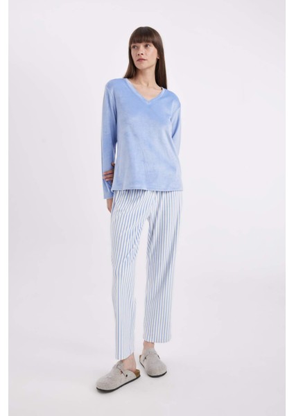 Fall in Love Pijama Takım V Yaka Velur Uzun Kollu Basic Düz Üst Çizgili Beli Lastikli Alt A6205AX24AU fiyatları