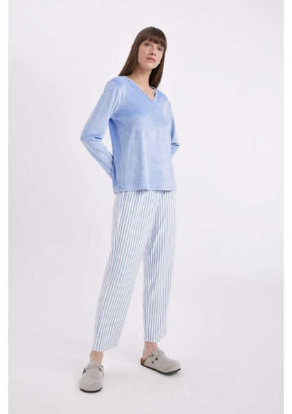 Fall in Love Pijama Takım V Yaka Velur Uzun Kollu Basic Düz Üst Çizgili Beli Lastikli Alt A6205AX24AU modelleri