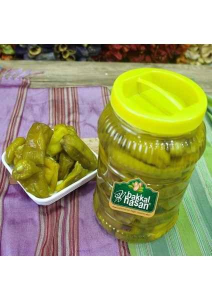 Ev Yapımı Antep Biber Turşusu 1 LT (Orta Acı)