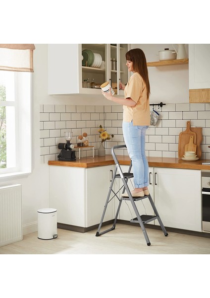 Songmıcs 3 Basamaklı Merdiven, Katlanır Merdiven, Kaymaz Lastikle Kaplı 20 cm Genişliğinde Basamaklar, Lastik Ayaklar, Küpeşte, Max. Statik Yük 150 Kg, Çelik, Gri ve Siyah GSL003GY01 fiyatları