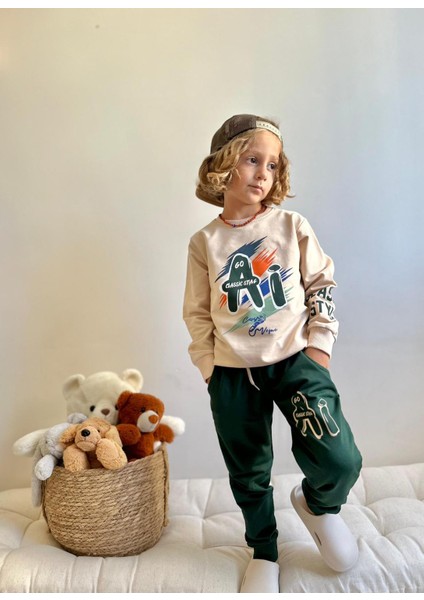 Erkek Çocuk Yazı Baskılı Sweatshirt Takım fiyatları