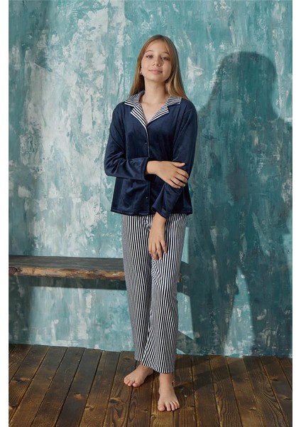 Lacivert Çizgi Desenli Önden Düğmeli Exclusive Kadife Kız Çocuk Pijama Takımı fiyatları
