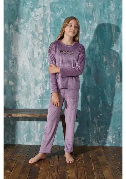 Lila Wild Desenli Exclusive Kadife Kız Çocuk Pijama Takımı fiyatları