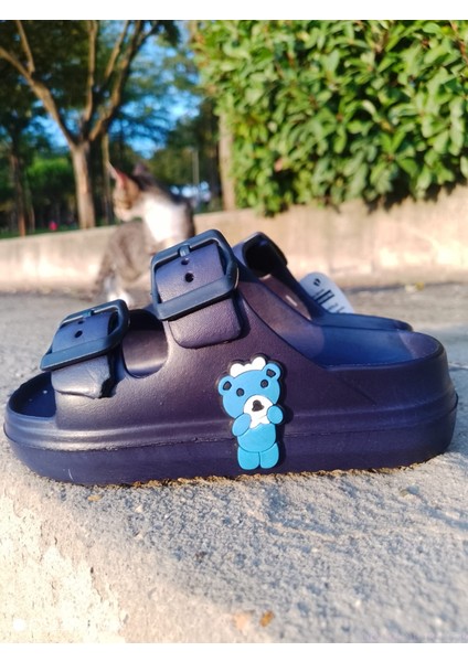 1006 Figürlü Çift Tokalı Ayarlanabilir Kaymaz Taban Banyo Çocuk Terlik 26-30 fırsatları