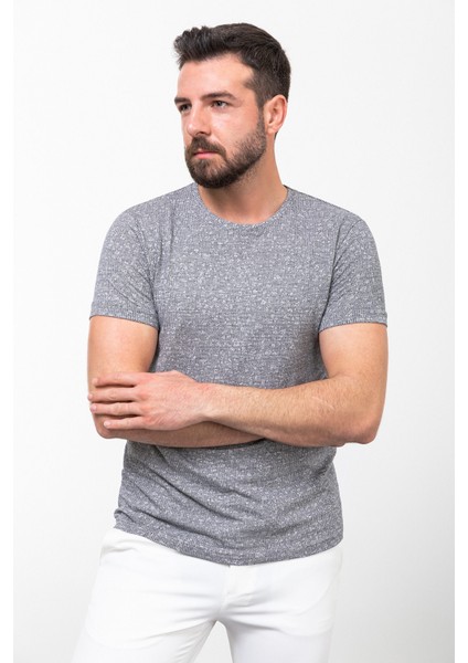 Desenli Lacivert Renk Slim Fit Bisiklet Yaka Erkek T-Shirt fırsatları