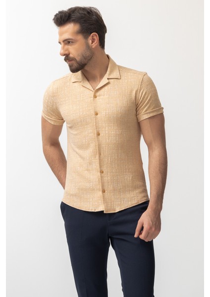 Desenli Bej Rengi Slim Fit Kısa Kollu Apaç Yaka Erkek Gömlek