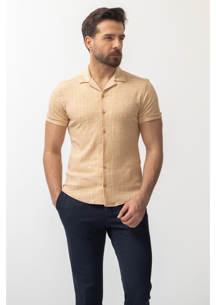 Desenli Bej Rengi Slim Fit Kısa Kollu Apaç Yaka Erkek Gömlek modelleri