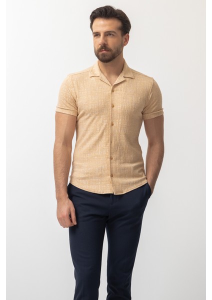 Desenli Bej Rengi Slim Fit Kısa Kollu Apaç Yaka Erkek Gömlek fırsatları