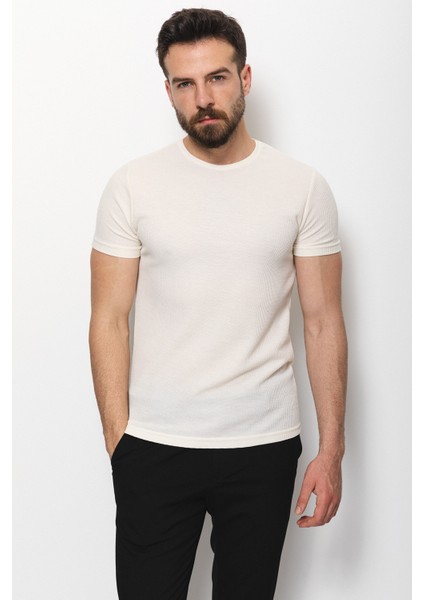 Desenli Ekru Slim Fit Bisiklet Yaka Basic Erkek T-Shirt