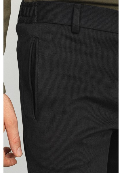 Düz Siyah Super Slim Fit Beli Lastikli Erkek Pantolon