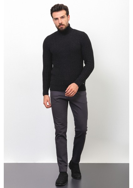 Desenli Siyah Renk Slim Fit Tam Balıkçı Yaka Yün Erkek Kazak