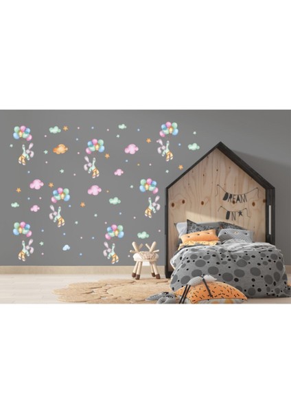 Renkli Tavşanlar ve Balonlar Çocuk Odası Duvar Stickerleri, Eğlenceli ve Sevimli Dekorasyon fiyatları