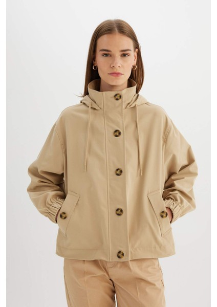 Su Geçirmez Mevsimlik Hafif MontOversize Geniş Kalıp Kapüşonlu Fermuar Düğmeli Cepli A8578AX24AU modelleri