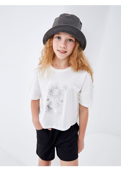Lcw Kids Ekru Bisiklet Yaka Baskılı Kısa Kollu Kız Çocuk Crop Tişört