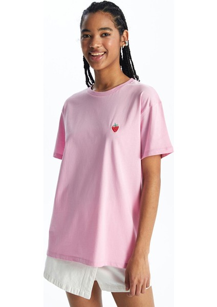 Xsıde Pembe Bisiklet Yaka Nakışlı Kısa Kollu Kadın Tişört