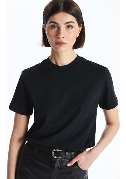 Lcw Vision Yeni Siyah Bisiklet Yaka Düz Kısa Kollu Kadın Tişört