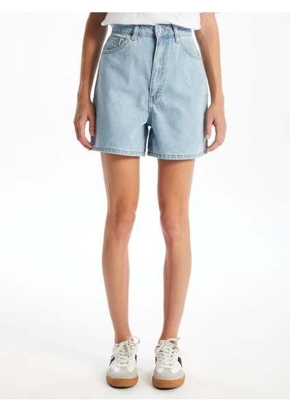Xsıde Açık Mavi Yüksek Bel Standart Fit Kadın Jean Şort fiyatları