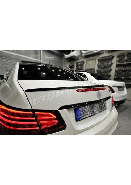 Mercedes W207 E Coupe Uyumlu Pianoblack Spoiler 2010-2016