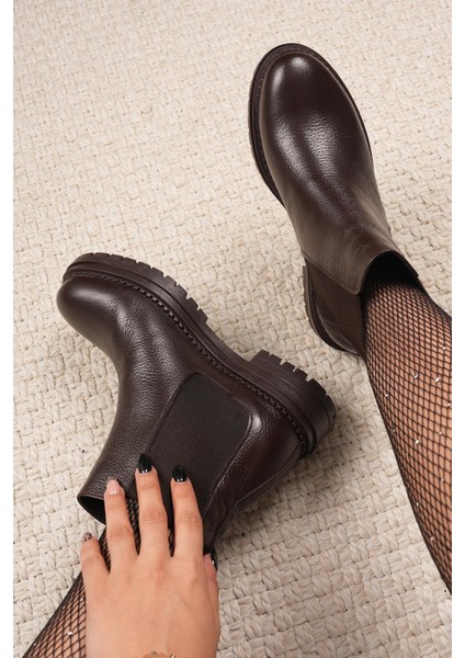 Rosalinda Yan Lastik Detaylı Hakiki Deri Kadın Bot Kahve