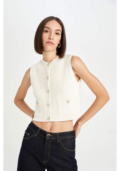 Regular Fit Crop Düğmeli Klasik Yelek E1479AX24WN