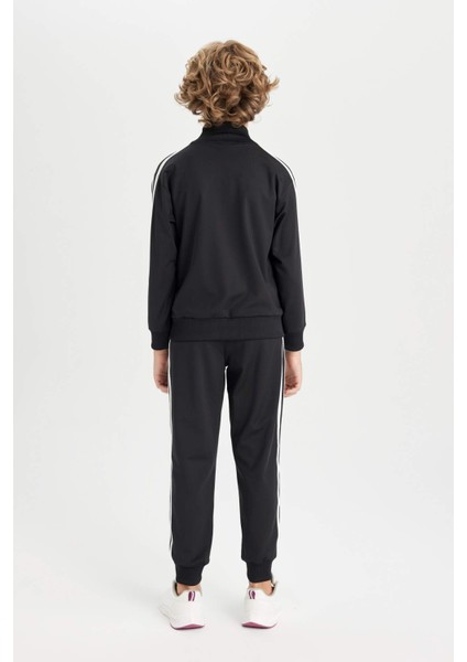 Erkek Çocuk 2'li Takım Fermuarlı Sweatshirt Üst Beli Lastikli Jogger Eşofman Altı D2042A824AU