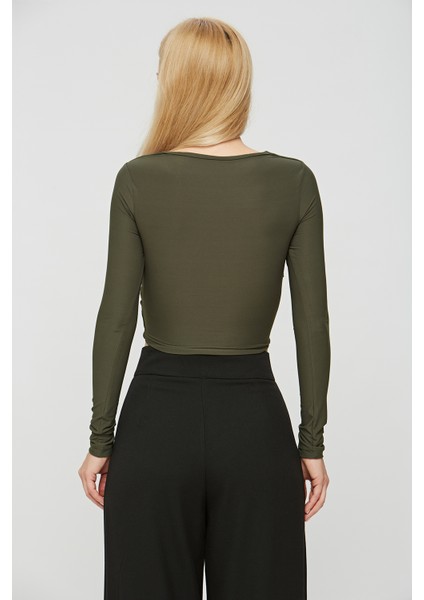Kruvaze Yaka Uzun Kollu Vücuda Oturan Kadın Crop Bluz Body fiyatları