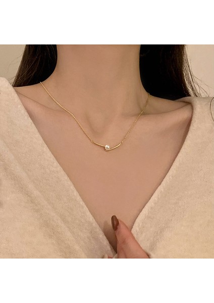 High-End Hafif Lüks Titanyum Çelik Kolye Kadın Niş Tasarımı Sıcak Kız Inci Köprücük Kemiği Zinciri Moda Çok Yönlü Aksesuar (Yurt Dışından)