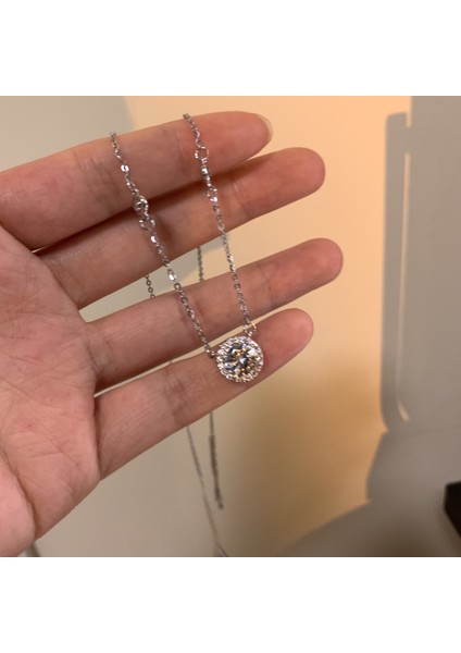 High-End Hafif Lüks Titanyum Çelik Kolye Kadın Niş Tasarımı Sıcak Kız Inci Köprücük Kemiği Zinciri Moda Çok Yönlü Aksesuar (Yurt Dışından)