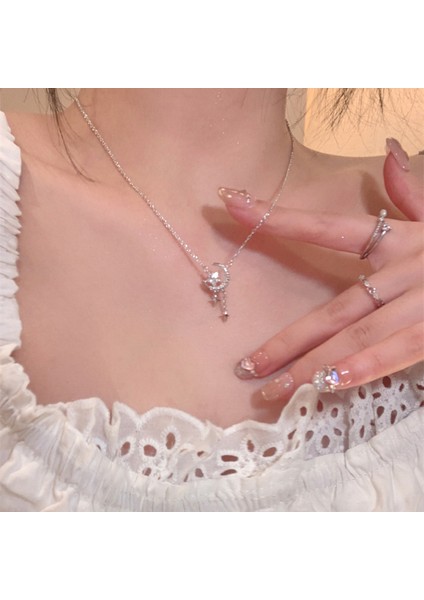 High-End Hafif Lüks Titanyum Çelik Kolye Kadın Niş Tasarımı Sıcak Kız Inci Köprücük Kemiği Zinciri Moda Çok Yönlü Aksesuar (Yurt Dışından)